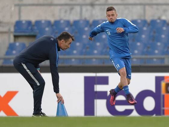 SOCCER - EL, Roma vs A.Wien, preview ROME,ITALY,19.OCT.16 - SOCCER - UEFA Europa League, group stage, AS Roma vs FK Austria Wien, preview, final training A.Wien. Image shows fitness coach Nikola Vidovic and Lucas Venuto (A.Wien) GEPAxpictures xChristianxOrt