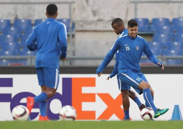 SOCCER - EL, Roma vs A.Wien, preview ROME,ITALY,19.OCT.16 - SOCCER - UEFA Europa League, group stage, AS Roma vs FK Austria Wien, preview, final training A.Wien. Image shows Felipe Pires and Tarkan Serbest (A.Wien). GEPAxpictures xChristianxOrt