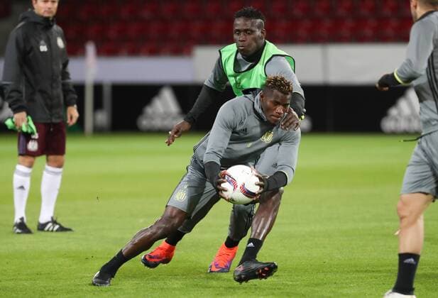 Anderlecht s Stephane Badji and Anderlecht s Kara Mbodji fight for the ball during a training of Belgian soccer team RSC Anderlecht, Wednesday 19 October 2016, in Mainz, Germany. Tomorrow Anderlecht is playing German club FSV Mainz in the third match of the group stage of the Europa League competition. VIRGINIExLEFOUR  x04960987x
