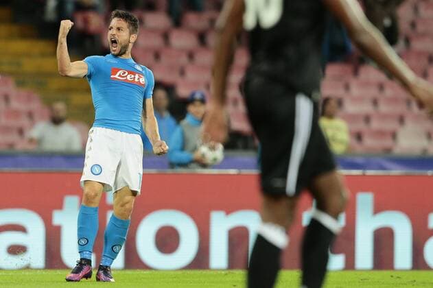 Fußball, SSC Neapel - Besiktas Istanbul Dries Mertens Napoli, goal celebration Napoli 19-10-2016 SSC Napoli vs. Besiktas Istanbul Football Calcio UEFA Champions League 2016 2017 Group B. SSC Napoli vs. Besiktas Istanbul cesarexpurini