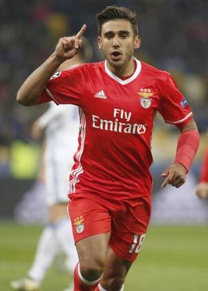Fußball, CL, Dinamo Kiew - Benfica Lissabon October 19, 2016 - Dynamo Eduardo Salvio celebrates after scoring during the UEFA Champions League Group stage match between FC Dynamo Kiev and Benfica FC at the Olympic Stadium in Kiev on 19 October , 2016. The UEFA Champions League Group stage match between FC Dynamo Kiev and Benfica FC - ZUMAs334 20161019_zap_s334_006