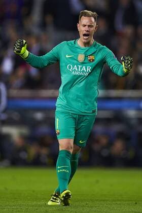 19.10.2016, xslx, Fussball UEFA Champions League, FC Barcelona Barca - FC Manchester City, emspor, v.l. Marc-Andre Ter Stegen (FC Barcelona) Jubelt nach Tor zum 1-0 von Lionel Messi (FC Barcelona) Barcelona