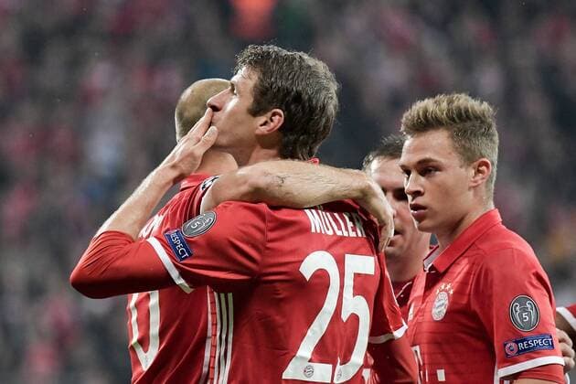 xtwx, 19.10.2016, Fussball Champions League, FC Bayern München (Muenchen) - PSV Eindhoven, Gruppe D - 3. Spieltag Torjubel 1:0 fuer Bayern München Torschuetze Thomas Mueller München Munich
