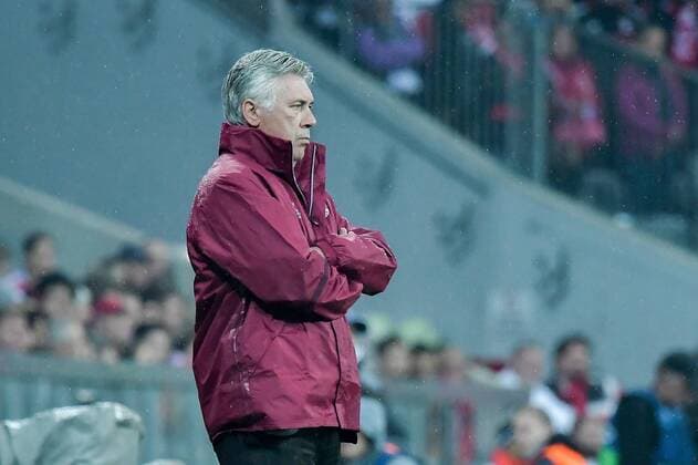 xtwx, 19.10.2016, Fussball Champions League, FC Bayern München (Muenchen) - PSV Eindhoven, Gruppe D - 3. Spieltag Gestik Trainer Carlo Ancelotti (Bayern) München Munich