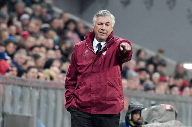 xtwx, 19.10.2016, Fussball Champions League, FC Bayern München (Muenchen) - PSV Eindhoven, Gruppe D - 3. Spieltag Gestik Trainer Carlo Ancelotti (Bayern) München Munich
