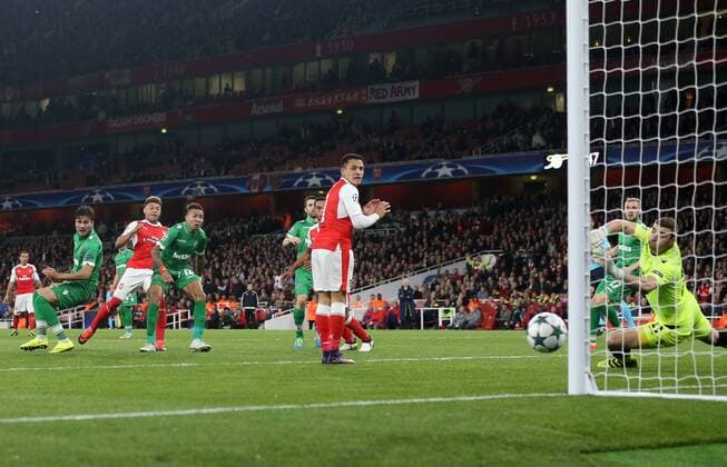 Arsenal s Alex Oxlade-Chamberlain scoring his sides third goal during the Champions League group A match at the Emirates Stadium, London. Picture date October 19th, 2016 Pic David Klein Sportimage EDITORIAL USE ONLY. No use with unauthorised audio, video, data, fixture lists, club league logos or live services. Online in-match use limited to 120 images, no video emulation. No use in betting, games or single club league player publications.