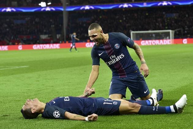 Fußball, CL, Paris St. Germain - FC Basel DI MARIA Angel (PSG) KURZAWA Layvin (PSG) - Fussball, Champions League, Paris Saint Germain PSG vs. FC Basel - 19 10 2016 JBAutissier Panoramic 