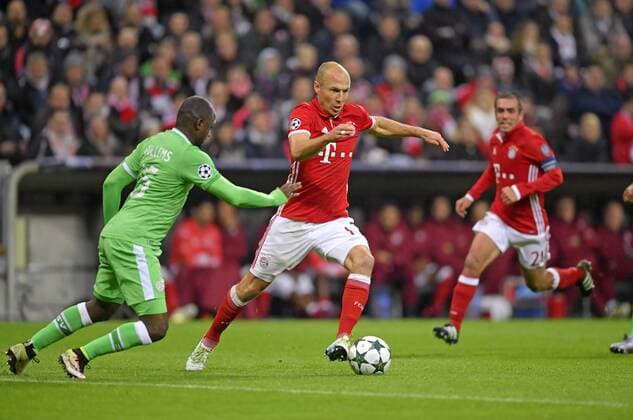 19.10.2016, Fussball Champions-League 2016 2017, Vorrunde 3.Spieltag, FC Bayern München - PSV Eindhoven, in der Allianzarena München. re: Arjen Robben (FC Bayern München) am Ball. 