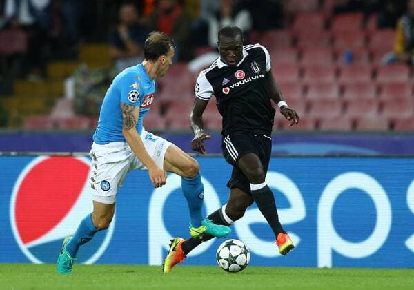 October 19, 2016 - Naples, Italy - SSC Napoli v Besiktas JK - UEFA Champions League  - ZUMAn230 20161019_zaa_n230_148