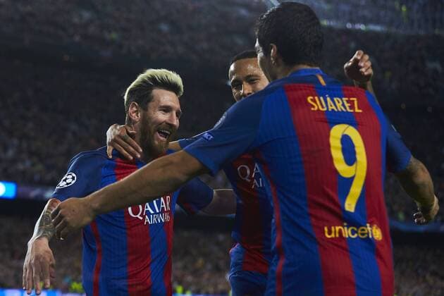 19.10.2016, xslx, Fussball UEFA Champions League, FC Barcelona Barca - FC Manchester City, emspor, v.l. Lionel Messi (FC Barcelona) Jubelt nach dem Tor zum 3-0 mit Neymar da Silva Jr (FC Barcelona) und Luis Suarez (FC Barcelona) Barcelona