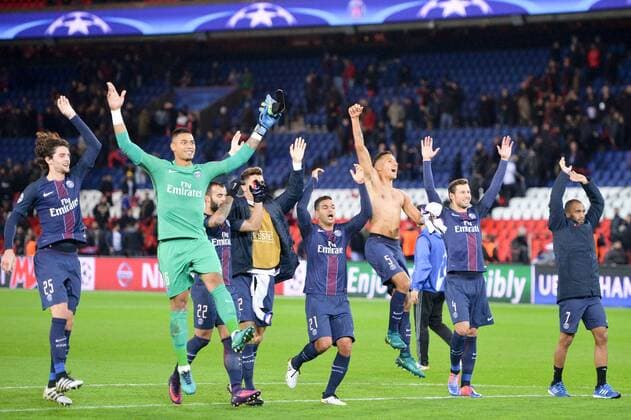 21 Hatem Ben Arfa (psg) - 25 Adrien Rabiot (psg) - 05 MARQUINHOS (psg) - 16 Alphonse AREOLA (psg) - 07 LUCAS MOURA (psg) - 04 Grzegorz Krychowiak (psg) - Fussball, Champions League, Paris Saint Germain PSG vs. FC Basel - 19 10 2016 AnthonyBIBARD FEP Panoramic 