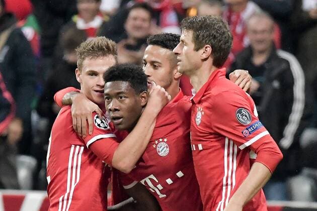 Fußball, CL, Bayern München - PSV Eindhoven xtwx, 19.10.2016, Fussball Champions League, FC Bayern München (Muenchen) - PSV Eindhoven, Gruppe D - 3. Spieltag Torjubel 2:0 fuer Bayern München Torschuetze Joshua Kimmich (Bayern) München Munich