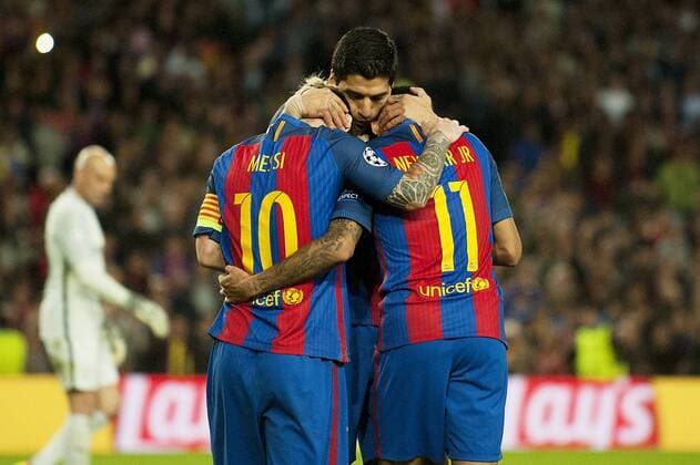(161020) -- BARCELONA, Oct. 20, 2016 -- Barcelona s Neymar (R) celebrates scoring with teammates Luis Suarez (C) and Lionel Messi during the UEFA Champions League Group C football match between Barcelona and Manchester City at the Camp Nou stadium in Barcelona, Spain, Oct. 19, 2016. Barcelona won 4-0. ) (SP)SPAIN-BARCELONA-UEFA CHAMPIONS LEAGUE LinoxDexVallier 