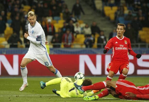 October 19, 2016 - Ederson ( C) of Benfica in action during the UEFA Champions League Group stage match between FC Dynamo Kiev and Benfica FC at the Olympic Stadium in Kiev on 19 October , 2016. The UEFA Champions League Group stage match between FC Dynamo Kiev and Benfica FC - ZUMAs334 20161019_zap_s334_034