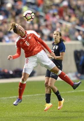 Fußball, Länderspiel, Damen, USA - Schweiz October 19, 2016: Switzerland defender Selina Kuster (6) during a game between the United States of America Women s soccer vs Switzerland. The United States of America defeated Switzerland 4-0 in a friendly soccer match held at the Rio Tinto Stadium in Sandy, Utah. (Photo by Boyd Ivey Icon Sportswire). SOCCER: OCT 19 Women s - USA v Switzerland Icon2481610191021 EDITORIAL USE ONLY
