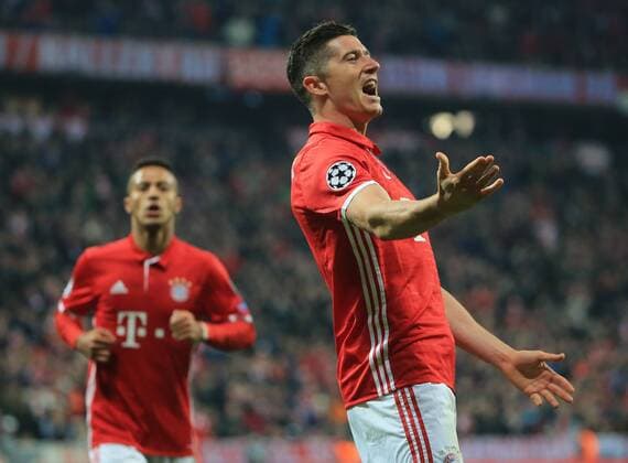 19.10.2016, CL, FC Bayern vs PSV Eindhoven, Allianz Arena Muenchen, Fussball, im Bild: Jubel Robert Lewandowski (FCB)