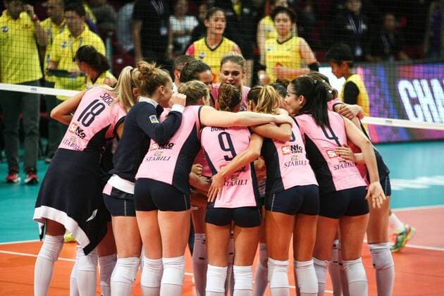 Philippines: Pomi-CAS Vs PSL at FIVB in Manila Pomi Cassalmaggiore won in straight sets (3-0) over Manila PSL-F2 Logistiscs at the FIVB Women s Club World Championships at the Mall of Asia Arena in Pasay CIty.  JxGerardxSeguiax xPacificxPress