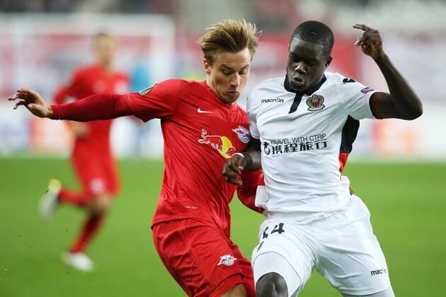SOCCER - EL, RBS vs Nice SALZBURG,AUSTRIA,20.OCT.16 - SOCCER - UEFA Europa League, group stage, Red Bull Salzburg vs OGC Nice. Image shows Fredrik Gulbrandsen (RBS) and Malang Sarr (Nice). GEPAxpictures xMathiasxMandl