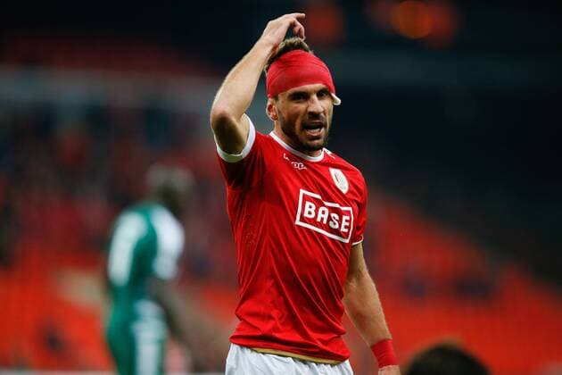 Bilder des Tages - SPORT Standard s Orlando Sa reacts during a third game of the group stage (group G) of the Europa League competition between Belgian soccer team Standard de Liege and Greek soccer team Panathinaikos, Thursday 20 October 2016, in Liege. BRUNOxFAHY  x04962496x