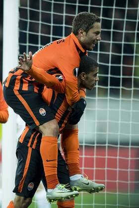 Shakhtar Donetsk s midfielder Taison celebrates after scoring during a third game of the group stage (group H) of the Europa League competition between Ukraine club Shaktar Donetsk and Belgian soccer team KAA Gent, Thursday 20 October 2016, in Lviv, Ukraine. JASPERxJACOBS  x04962519x