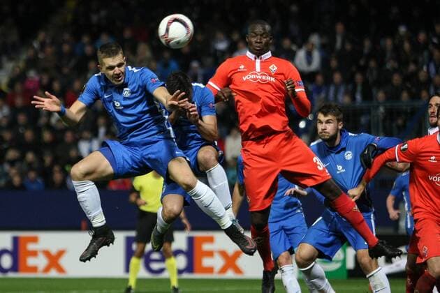 Ondrej Karafiat, left, of Liberec and Khouma Babacar of Fiorentina in action during the European Football League third round group J match FC Slovan Liberec vs ACF Fiorentina in Liberec, Czech Republic, October 20, 2016. (CTKxPhoto VitxCerny) CTKPhotoP201610201149601  CEV 7