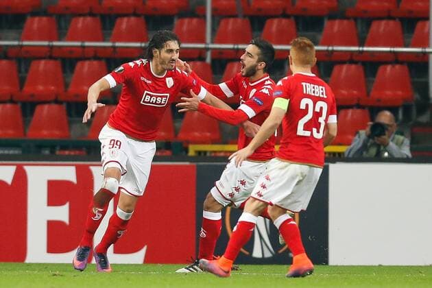 Standard s Ishak Belfodil celebrates after scoring during a third game of the group stage (group G) of the Europa League competition between Belgian soccer team Standard de Liege and Greek soccer team Panathinaikos, Thursday 20 October 2016, in Liege. BRUNOxFAHY  x04962527x