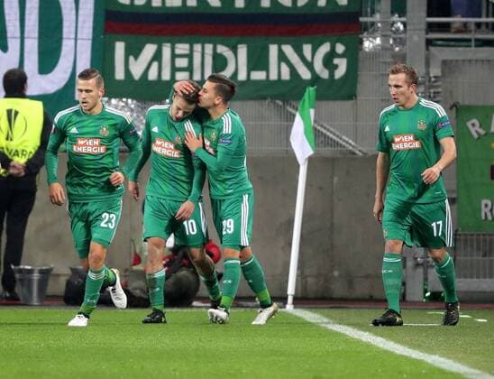 SOCCER - EL, Rapid vs Sassuolo VIENNA,AUSTRIA,20.OCT.16 - SOCCER - UEFA Europa League, group stage, SK Rapid Wien vs US Sassuolo Calcio. Image shows the rejoicing of Arnor Ingvi Traustason, Louis Schaub, Thomas Murg and Christopher Dibon (Rapid). Keywords: Wien Energie. GEPAxpictures xWalterxLuger