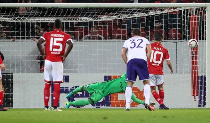 Deutschland, Mainz, Opel Arena, 20.10.2016, Fussball - UEFA Europa League - 1. FSV Mainz 05 - RSC Anderlecht Bild: Yunus Malli (1. FSV Mainz 05, 10) r. erzielt per elfer das 1:0 Copyright: HMBxMedia xHeikoxBecker