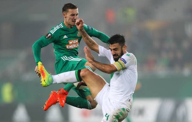 SOCCER - EL, Rapid vs Sassuolo VIENNA,AUSTRIA,20.OCT.16 - SOCCER - UEFA Europa League, group stage, SK Rapid Wien vs US Sassuolo Calcio. Image shows Mario Pavelic (Rapid) and Francesco Magnanelli (Sassuolo). Keywords: Wien Energie. GEPAxpictures xPhilippxBrem