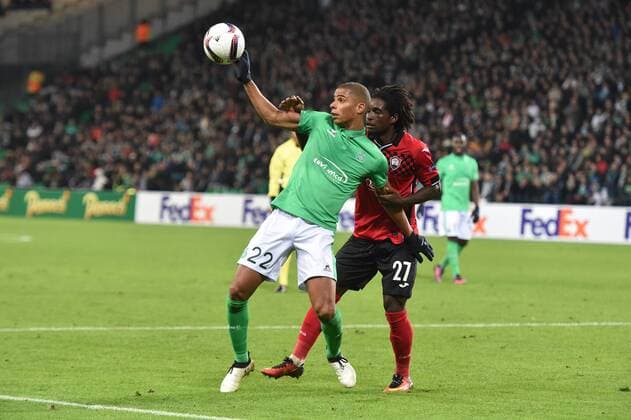 Kevin Monnet Paquet (saint etienne) vs Theo Weeks (Qabala) - Fussball, Europa League, AS Saint Etienne vs. Gabala FK - Groupe C - 20 10 2016 FredericChambert Panoramic 