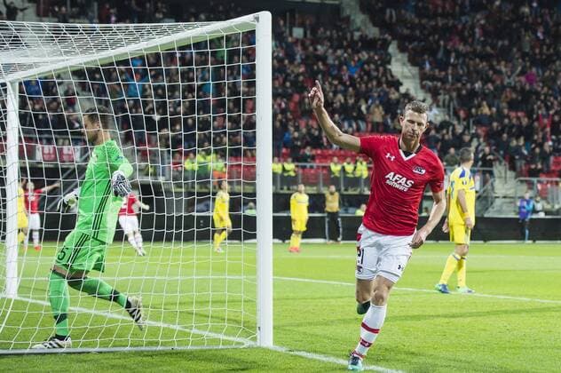 Robert Muhren of AZ Alkmaarduring the UEFA Europa League group D match between AZ Alkmaar and Maccabi Tel Aviv on October 20, 2016 at the AFAS stadium in Alkmaar, The Netherlands. AZ v Maccabi Tel Aviv UEFA Europa League 2016 2017 xVIxGerritxvanxKeulenxIVx 6432097
