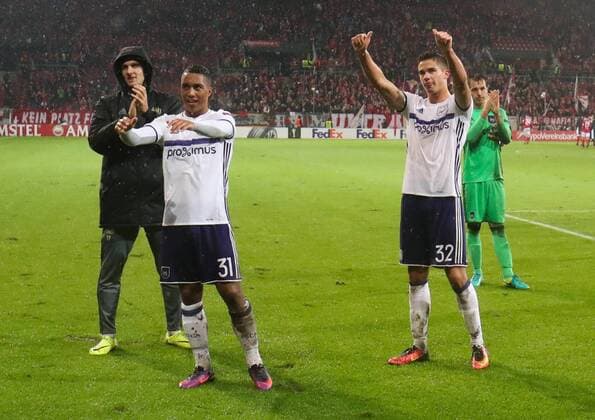 Anderlecht s Lukasz Teodorczyk, Anderlecht s Youri Tielemans and Anderlecht s Leander Dendoncker celebrate after a third match of the group stage (group C) of the Europa League competition between German club FSV Mainz and Belgian soccer team RSC Anderlecht, Thursday 20 October 2016, in Mainz, Germany. VIRGINIExLEFOUR  x04962861x