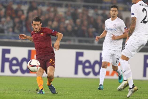 20.10.2016. Stadio Olimpico, Rome, Italy. Uefa Europa League, AS Roma versus Austria Vienna. Alessandro Florenzi takes a shot on goal past Holzhauser (vienna) xACTIVAxFOTOx  ActionPlus11802345