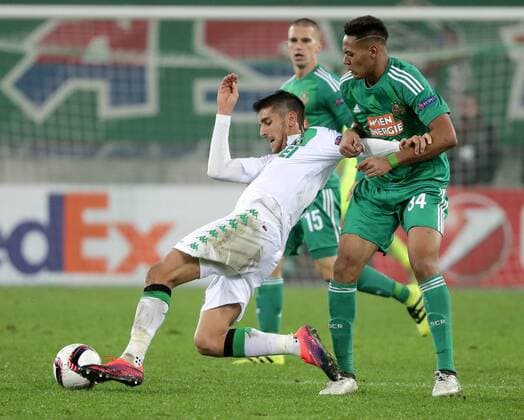 SOCCER - EL, Rapid vs Sassuolo VIENNA,AUSTRIA,20.OCT.16 - SOCCER - UEFA Europa League, group stage, SK Rapid Wien vs US Sassuolo Calcio. Image shows Lorenzo Pelligrini (Sassuolo) and Joelinton (Rapid). Keywords: Wien Energie. GEPAxpictures xWalterxLuger