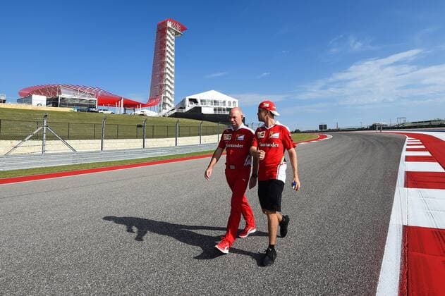 Sebastian Vettel (Scuderia Ferrari) bei der Streckenbesichtigung mit Chefingenieur Jock Clear, Grosser Preis der USA 2016, Motorsport, Formel 1, 20.10.2016, Austin Copyright: xAndre Eibner-Pressefotox EP_JAE