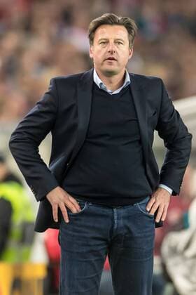 Stuttgart, Deutschland, 21.10.2016, 2. Bundesliga 10. Spieltag, VfB Stuttgart - TSV 1860 Muenchen, Feature, Trainer Kosta Runjaic (TSV) ( DeFodi507