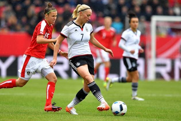 WOMEN SOCCER - GER vs AUT, friendly match REGENSBURG,GERMANY,22.OCT.16 - WOMEN SOCCER - OEFB international match Länderspiel Germany vs Austria, test match. Image shows Nicole Billa (AUT) and Pauline Bremer (GER). GEPAxpictures xFlorianxErtl