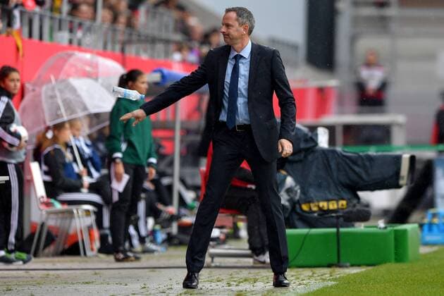 WOMEN SOCCER - GER vs AUT, friendly match REGENSBURG,GERMANY,22.OCT.16 - WOMEN SOCCER - OEFB international match Länderspiel Germany vs Austria, test match. Image shows head coach Dominik Thalhammer (AUT). GEPAxpictures xFlorianxErtl
