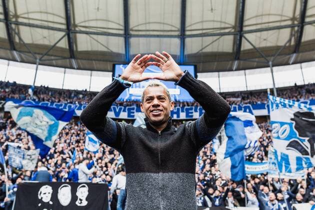 Bilder des Tages - SPORT Berlin, Deutschland, 22.10.2016: Fußball 1. Bundesliga Saison 2016 2017 - Hertha BSC - 1. FC Koeln. Marcelinho zu Gast im Olympiastadion