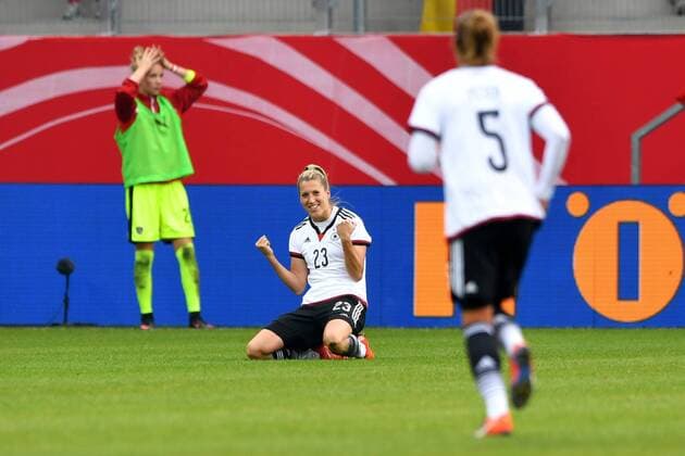 WOMEN SOCCER - GER vs AUT, friendly match REGENSBURG,GERMANY,22.OCT.16 - WOMEN SOCCER - OEFB international match Länderspiel Germany vs Austria, test match. Image shows the rejoicing of Verena Faisst (GER). GEPAxpictures xFlorianxErtl