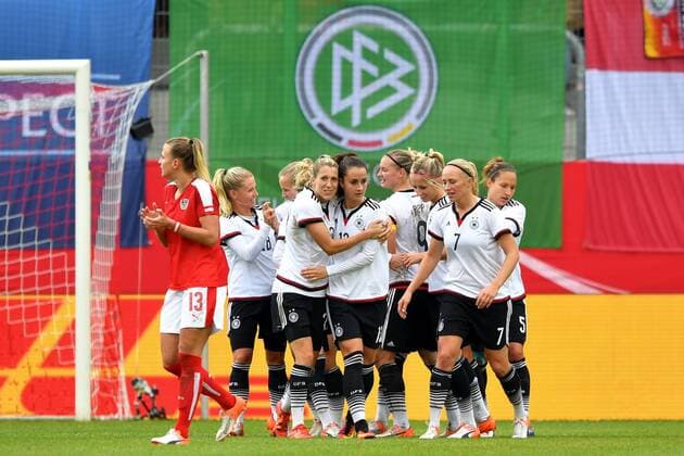 WOMEN SOCCER - GER vs AUT, friendly match REGENSBURG,GERMANY,22.OCT.16 - WOMEN SOCCER - OEFB international match Länderspiel Germany vs Austria, test match. Image shows the rejoicing of GER. GEPAxpictures xFlorianxErtl