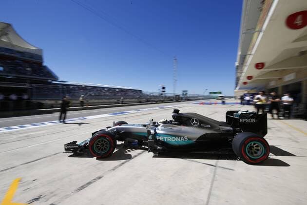 Motorsports: FIA Formula One World Championship WM Weltmeisterschaft 2016, Grand Prix of United States, 44 Lewis Hamilton (GBR, Mercedes AMG Petronas Formula One Team), xHOCHxZWEIx