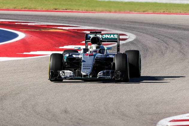 October 22, 2016 - Austin, Texas, U.S - Mercedes driver Lewis Hamilton (44) of Great Britain in action during practice before the race at the Circuit of the Americas race track in Austin,Texas. F1 2016 - Formula 1 United States Grand Prix. - ZUMAw300 20161022_zaf_w300_080