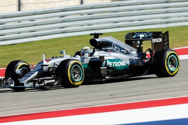 October 22, 2016 - Austin, Texas, U.S - Mercedes driver Lewis Hamilton (44) of Great Britain in action during the qualifying session at the Circuit of the Americas race track in Austin,Texas. F1 2016 - Formula 1 United States Grand Prix. - ZUMAw300 20161022_zaf_w300_106