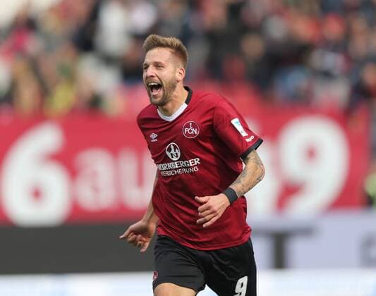 Fussball, 2. BL, 2. Bundesliga, Saison 2016 2017, Herren, Deutschland, 23.10.2016, 1. FC Nürnberg - Hannover 96, v.l. Aktion, Freude, jubeln, Jubel nach Tor zum 2-0, Torschuetze Guido Burgstaller, 1. FC Nürnberg,