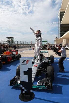 Themen der Woche - Sport Bilder des Tages - SPORT Motorsports: FIA Formula One World Championship WM Weltmeisterschaft 2016, Grand Prix of United States, 44 Lewis Hamilton (GBR, Mercedes AMG Petronas Formula One Team), xHOCHxZWEIx