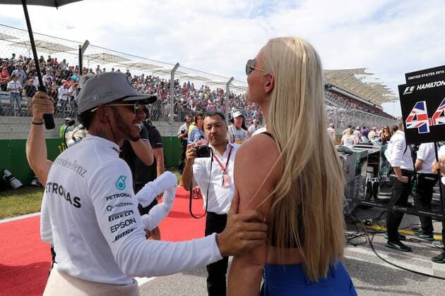 United States Grand Prix, Austin 20 - 23 October 2016 23.10.2016 - Race, Lewis Hamilton (GBR) Mercedes AMG F1 W07 Hybrid and Lindsey Vonn (USA) Skier 