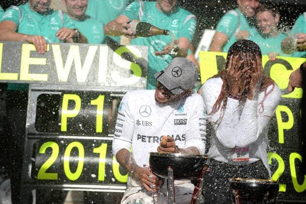 United States Grand Prix, Austin 20 - 23 October 2016 23.10.2016 - Race, Celebration, Lewis Hamilton (GBR) Mercedes AMG F1 W07 Hybrid and 2nd position Nico Rosberg (GER) Mercedes AMG F1 W07 Hybrid, Venus Williams (USA) 