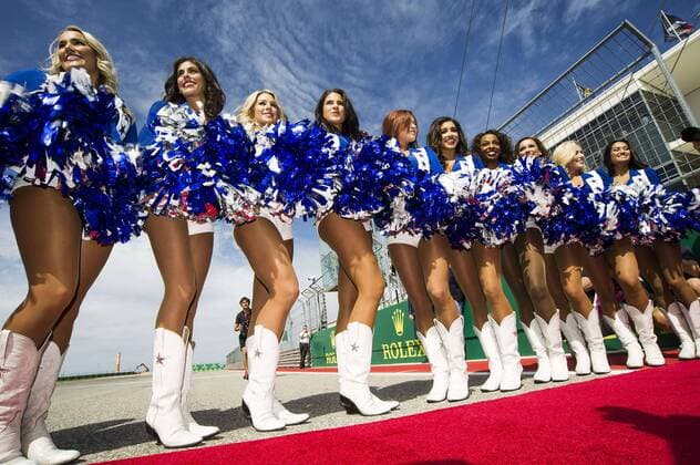 October 23, 2016: Dallas Cowboys Cheerleaders in action at the United States Grand Prix, Circuit of the Americas. Austin, TX. CSM Formula One 2016: United States Grand Prix OCT 23 - ZUMAc04_ 20161023_zaf_c04_025