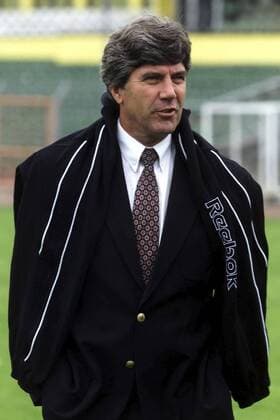 Dresden, 22.07.2000 Deutschland. Oberliga NOFV-Süd 2000 2001. Cor Pot, der Trainer von Dynamo Dresden will mit seiner Mannschaft den Aufstieg in die 3. Liga schaffen. RM001
